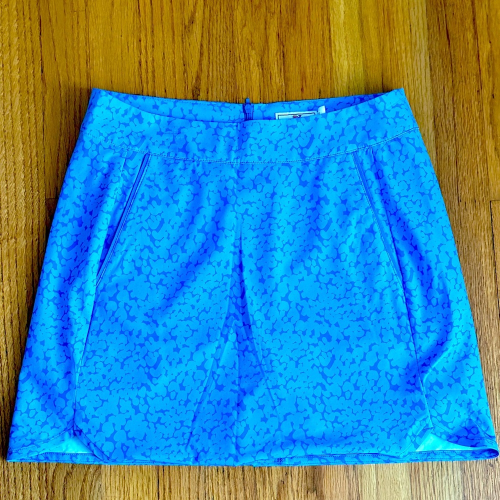 Vineyard Vines Skort size Small New without tags